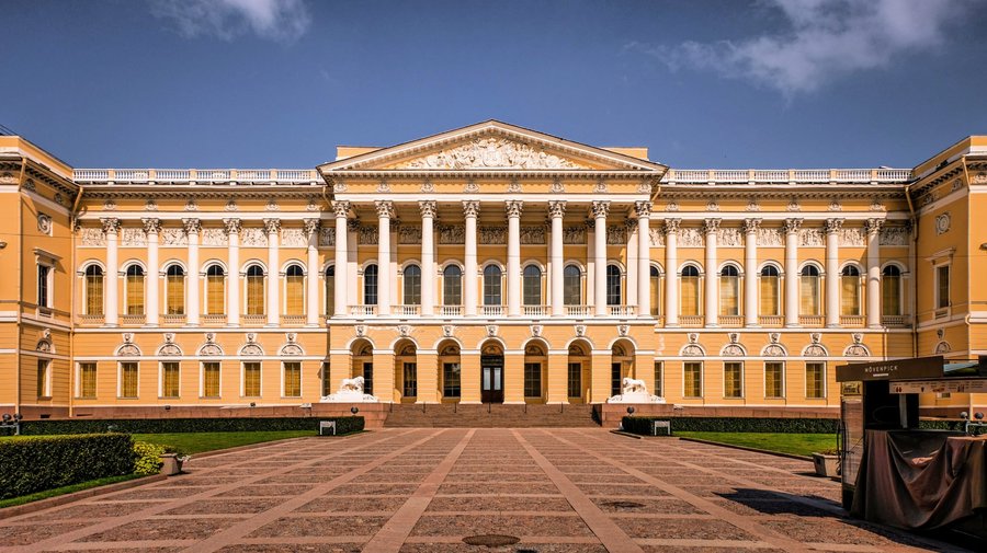 Интересные факты о Михайловском дворце в Санкт-Петербурге