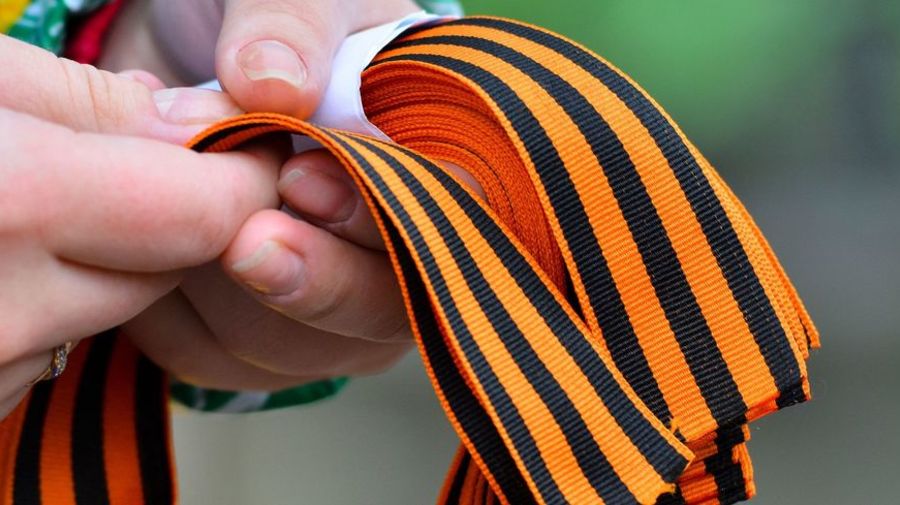 Георгиевские ленточки начнут раздавать в Петербурге с 25 апреля