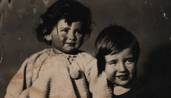 Выставка «Мне без тебя так трудно жить»