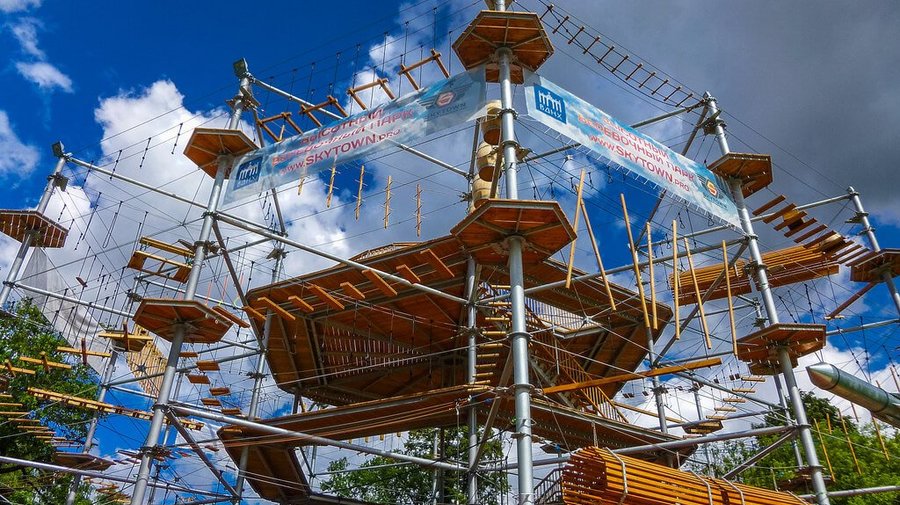 Высотный веревочный парк Sky Town