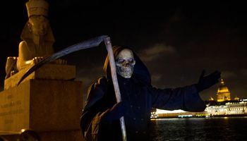 Мистическая экскурсия «Прогулка со Смертью по Васильевскому острову»