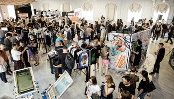 Фестиваль футболок и принтов T-SHIRT FEST в «Севкабель Порту»