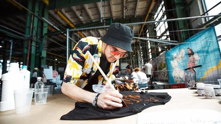 Фестиваль футболок и принтов T-SHIRT FEST в «Севкабель Порту» — фото 5
