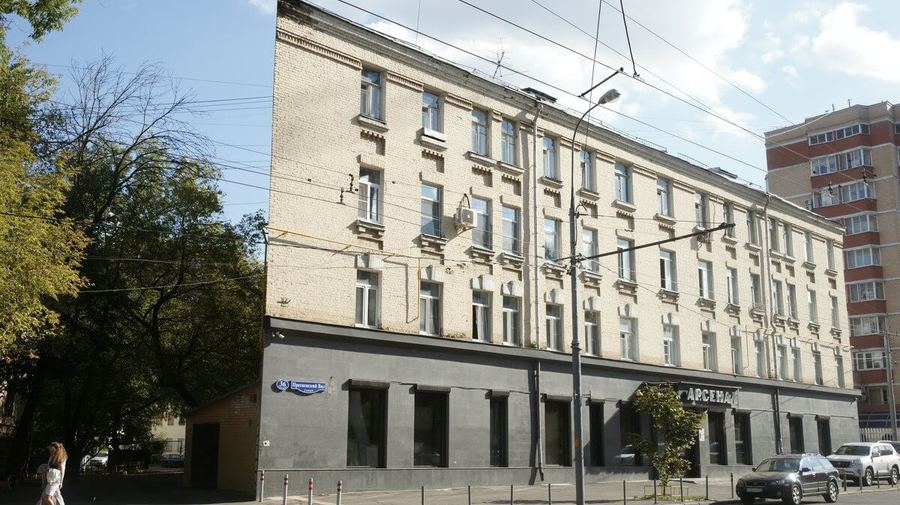 Плоский дом