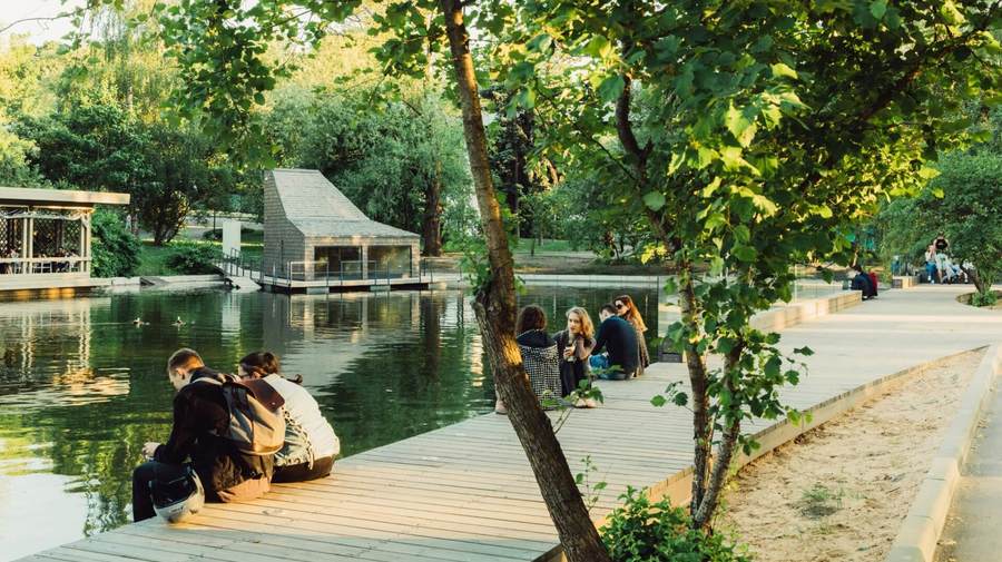 Места для отдыха у воды