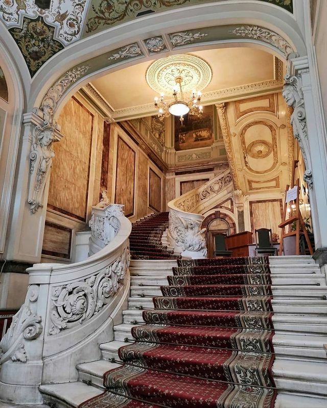 Самые красивые дворцы и особняки Санкт-Петербурга