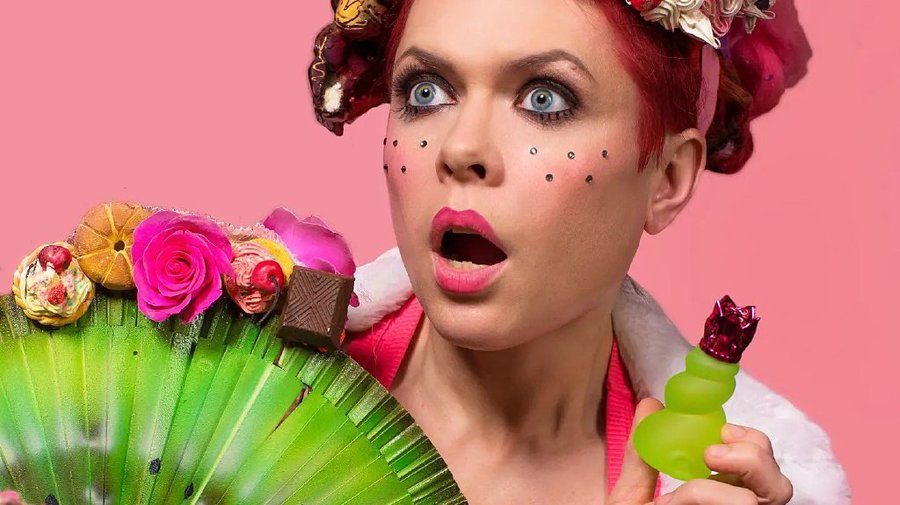 Выставка «Russian Glamour или гламур, которого вам не видать»