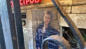 На Кирочной улице закрасили портрет Сергея Бодрова