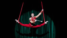 Новогоднее шоу для взрослых «Успеть до полуночи—2»