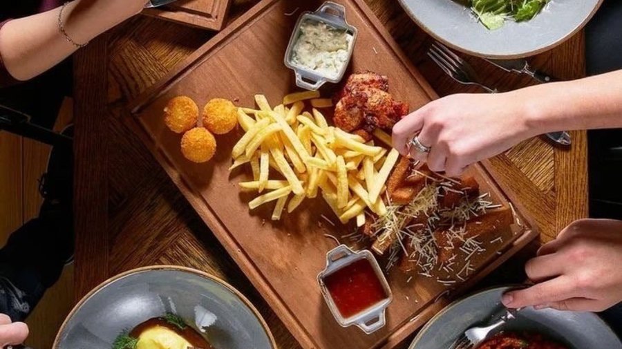 Сеть заведений SB Burgers: бургеры, стейки и смузи