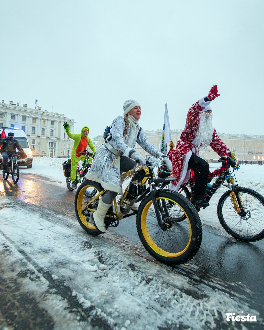 Велопарад Дедов Морозов, Снегурочек и всех, всех, всех