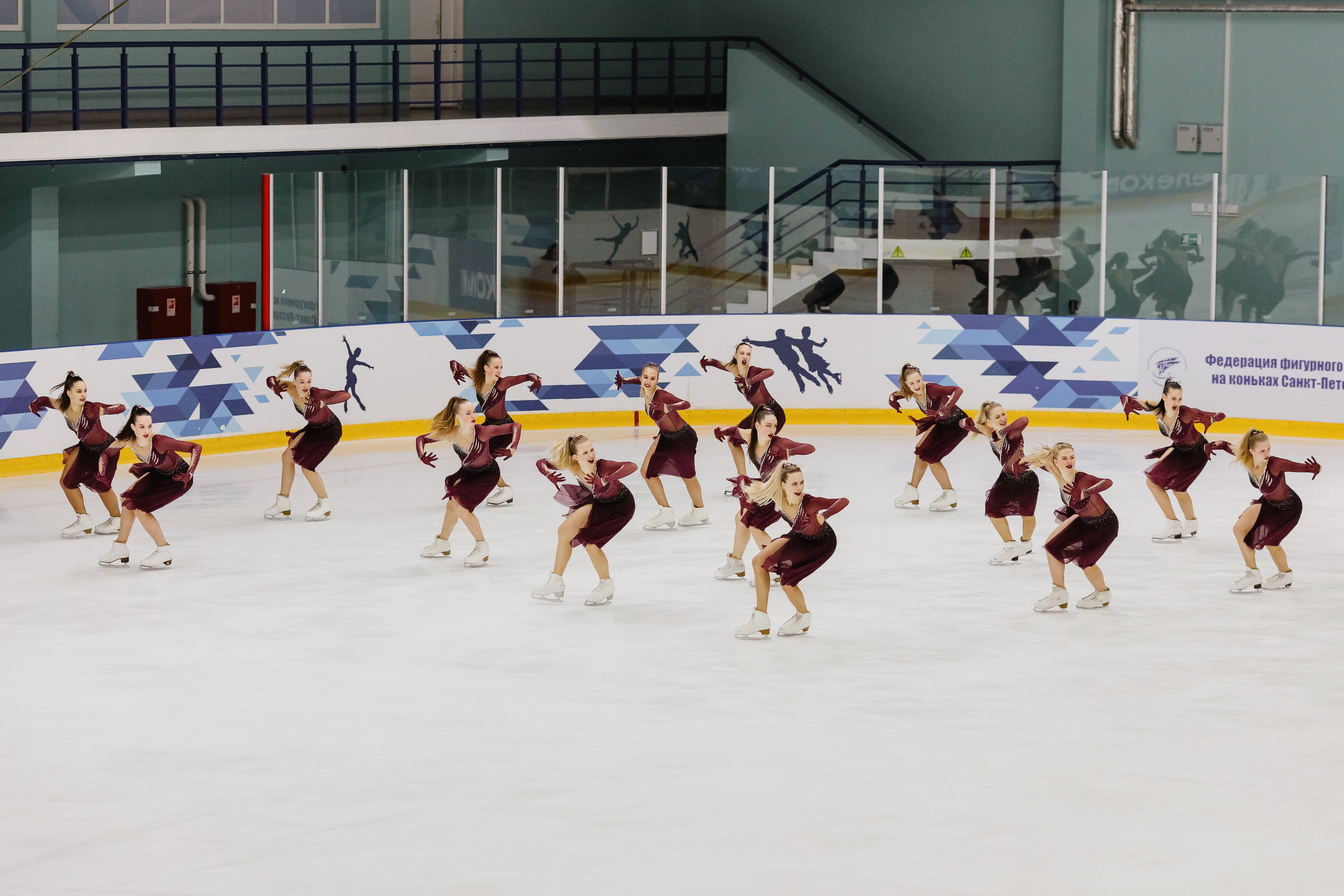 Финал III Всероссийских соревнований по синхронному катанию на коньках «Кубок МАВИС»—2024