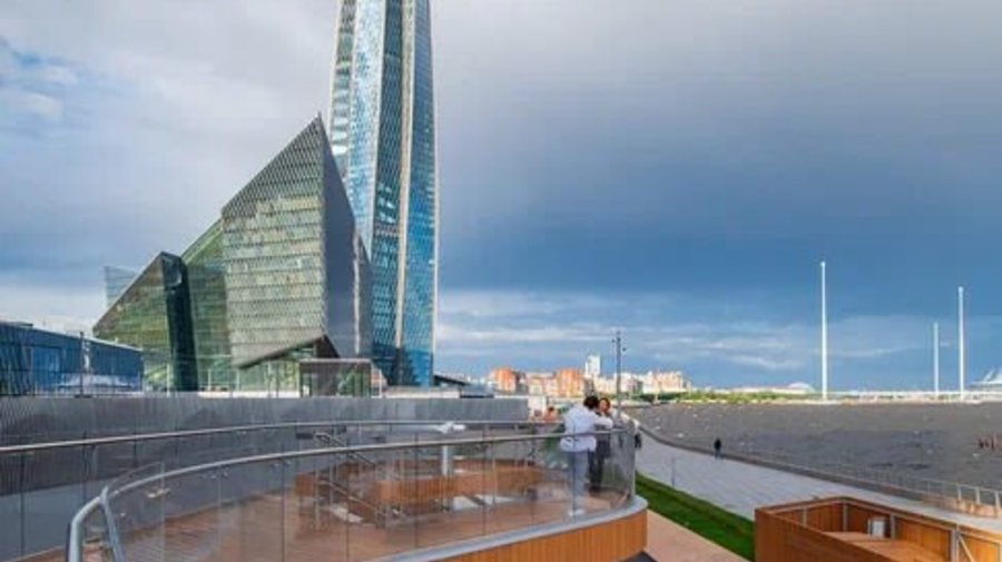 Общественное пространство у «Лахта Центра»