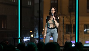 Stand up-концерт Нади Джабраиловой