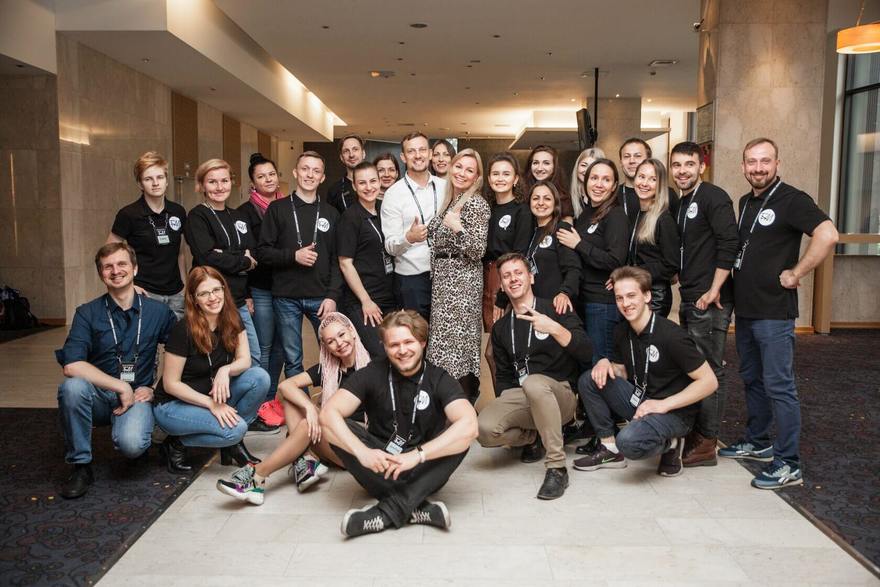 B2B Community