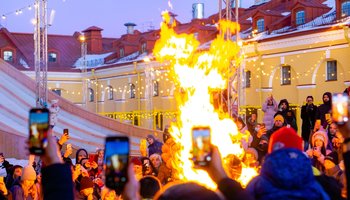 Масленица в Никольских рядах