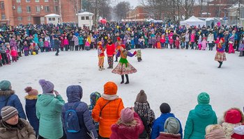 Праздник «Шуми, Масленица» в Политехническом парке