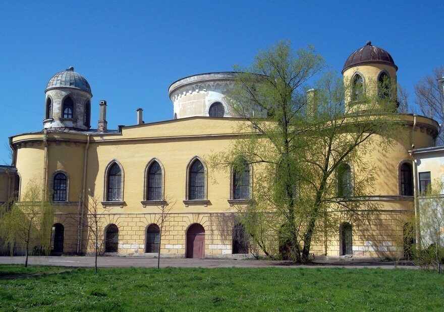 Чесменский дворец и церковь