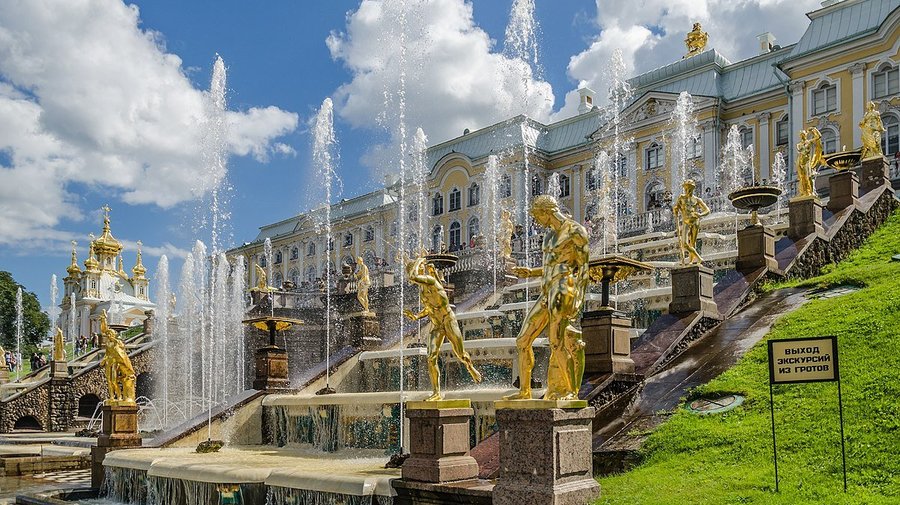 Экскурсия «Чарующий Петергоф — экскурсия по русскому Версалю»
