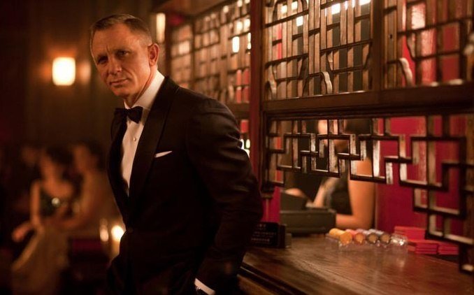 «Дизайн 007: 50 лет стилю Джеймса Бонда»