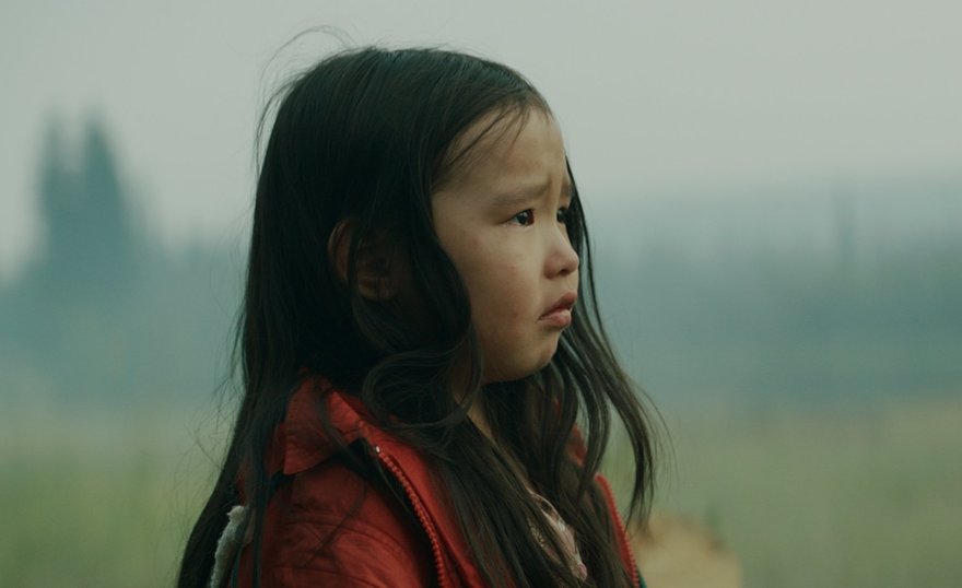 На большие экраны выходит фильм «Карина» о пропавшей в тайге девочке