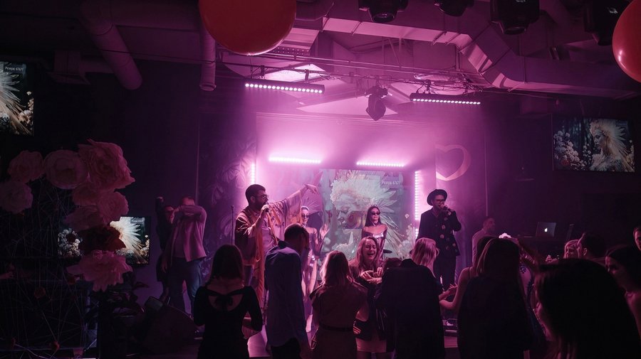 Neon Karaoke Party