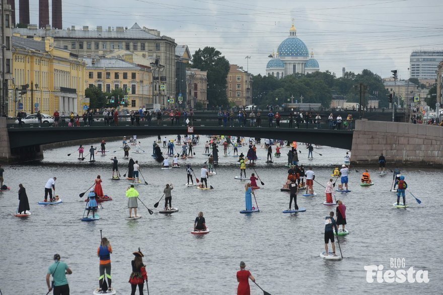 Международный карнавал-фестиваль сапсёрфинга «Фонтанка SUP»