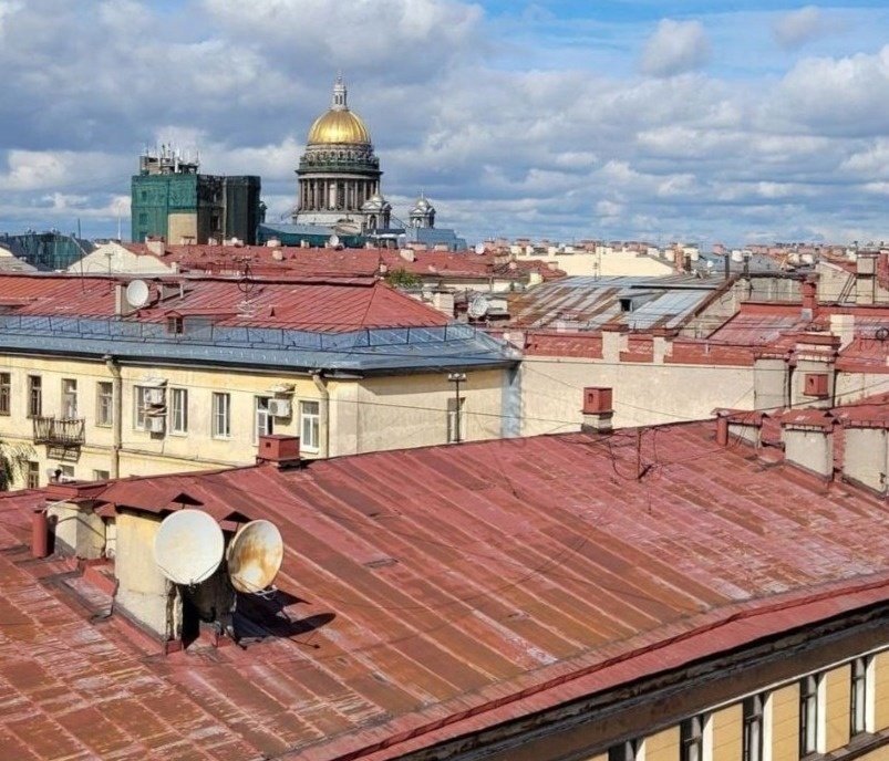 Экскурсия «Скетчинг на крыше: рисуем Питер с художником»