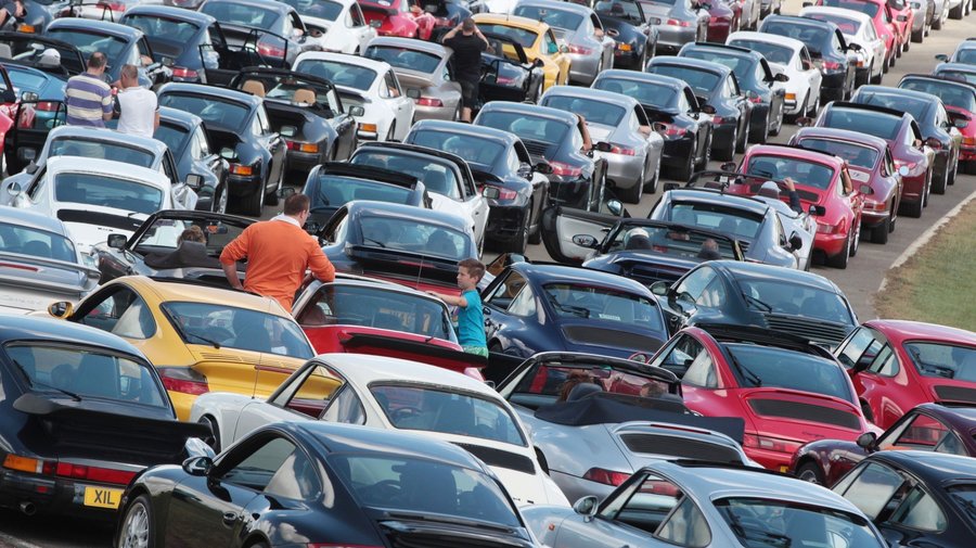 В Петербурге пройдет парад Porsche