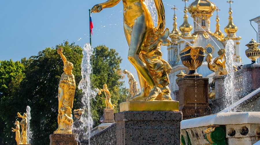 ⛲️ Сезон фонтанов в Петергофе завершится 13 октября