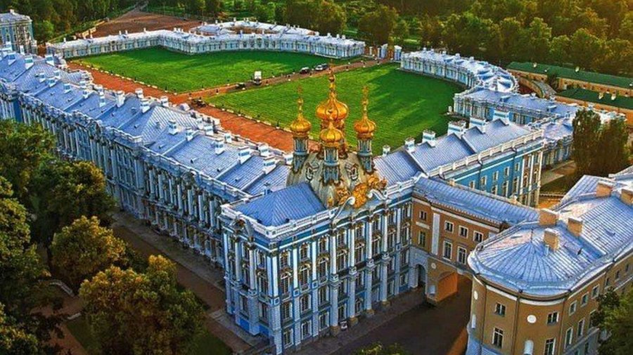 Надо знать: дворцы Петербурга