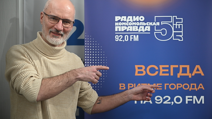 Петербуржцев приглашают в Дом книги на открытую встречу с писателями и актерами