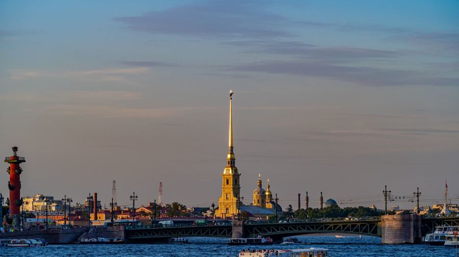 Обзорная экскурсия по Петропавловской крепости – у истоков города