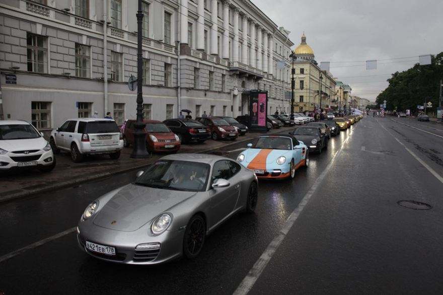 парад porsche в санкт-петербурге