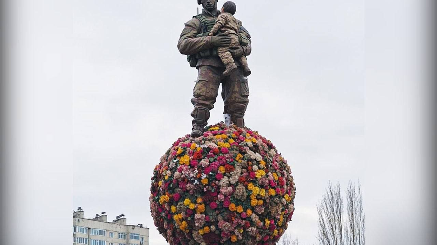 Совсем скоро в Санкт-Петербурге появится 3-х метровая скульптура, посвященная защитниками Отечества