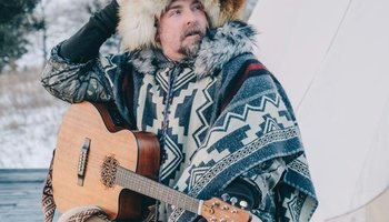 Концерт Стаса Корсака: новые песни с Алтая