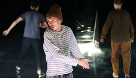 Спектакль «Ежик, медвежонок и заяц»