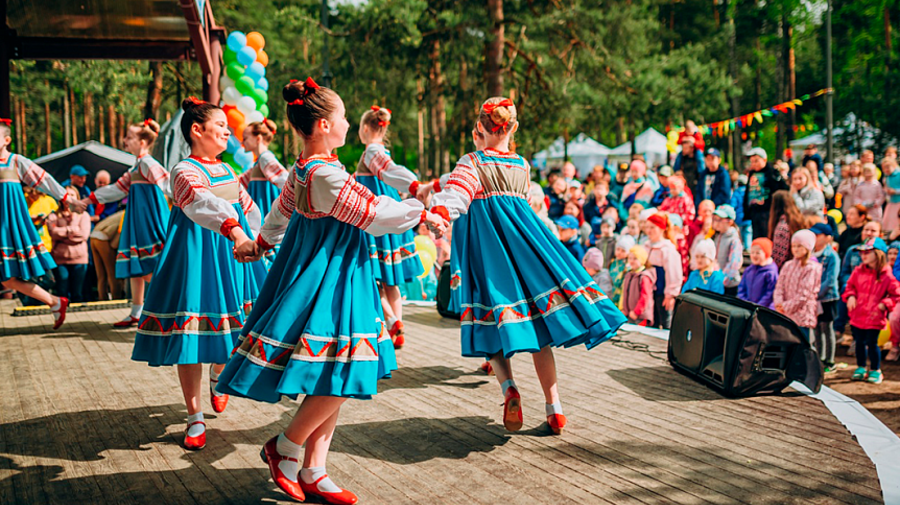 День народных игр «Уличные забавы»