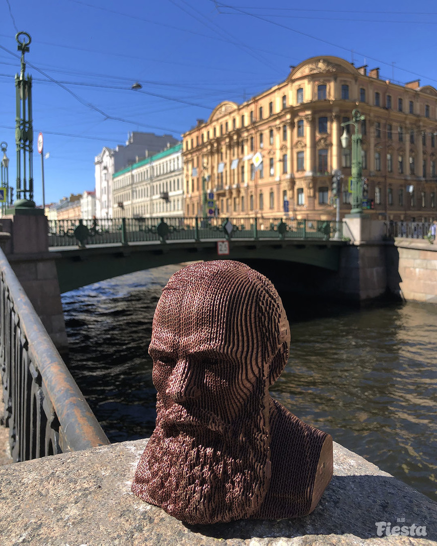По местам «Преступления и наказания»