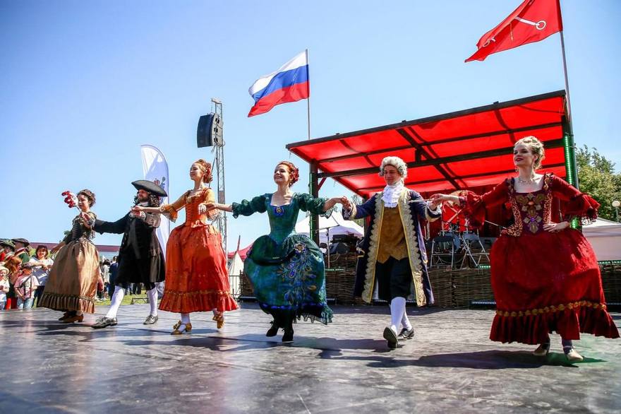 Мультивековой исторический фестиваль «От Руси до России»