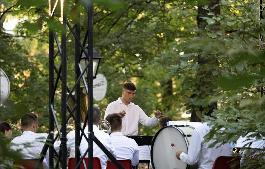 Бесплатные летние концерты в саду Фонтанного дома