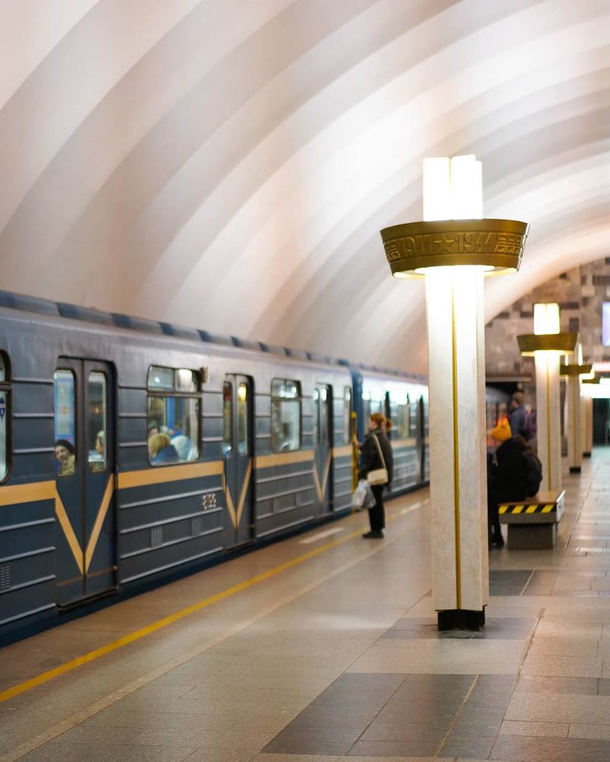 В ночь с 28 на 29 июня метро и наземный транспорт Петербурга будут работать без перерыва из-за «Алых парусов».