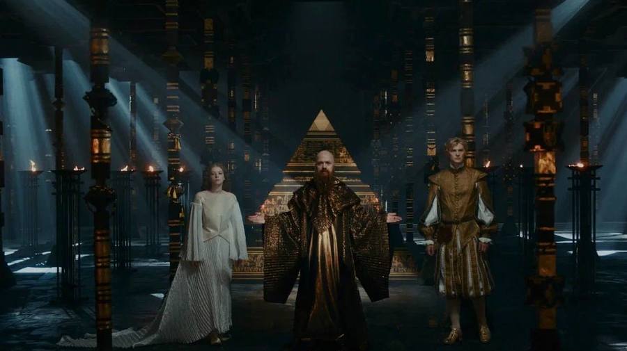 Эксклюзивная премьера долгожданного фэнтези «Этерна» и встреча с актерами!