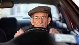 Водителей от 60 лет предложили проверять на способность управлять автомобилем