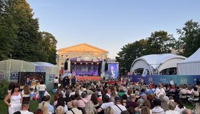Джаз-клуб «МКВ» («Музыка кофе и вина») на джазовом фестивале 