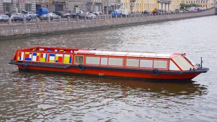 Праздник на воде: арендуйте теплоход и получите час в подарок — фото 2