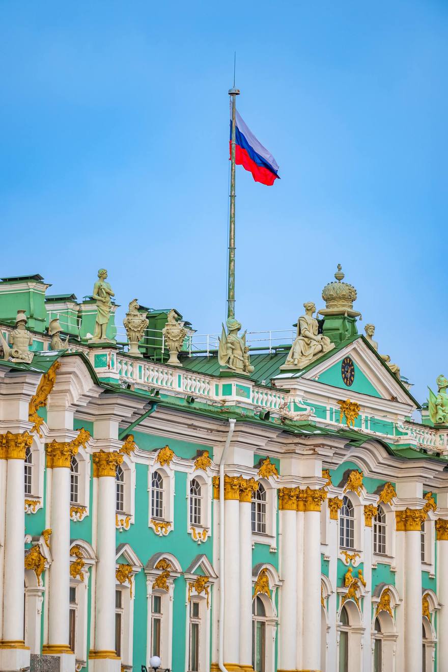 22 августа отмечается День Государственного флага РФ