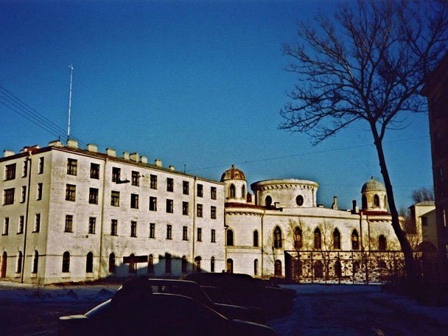 Чесменский дворец и Чесменская церковь