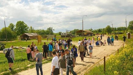 Реконструкция подвига Петергофского десанта в семейном танковом парке «Стальной десант»  — фото 5