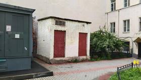 За 2,3 миллиона рублей продают самое крохотное здание в Петербурге
